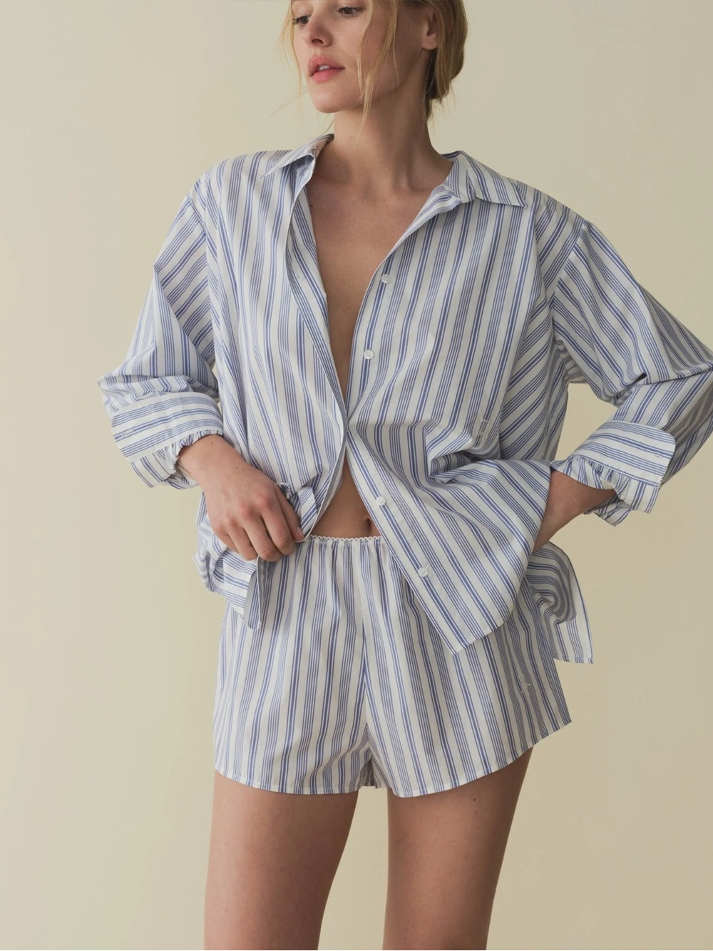 Doen Thelma Short in Indigo Sorrento Stripe